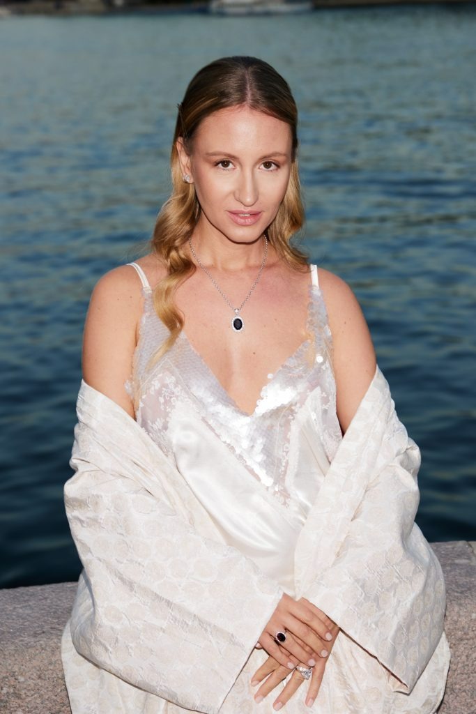 Катя Земская